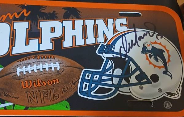 DAN MARINO Autographed Miami Dolphins License Plate