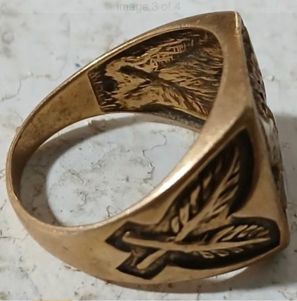 VNTG SOLID 10K GOLD NATURAL MAGIC GLO DIAMONDS EAGLE RING, SIZE 10