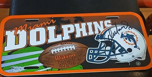 DAN MARINO Autographed Miami Dolphins License Plate
